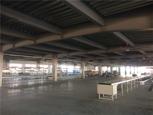 快递物流周转仓库安装7.3米工业大风扇降温工程案例