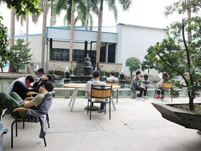 润东方环保空调公司销售部职工休闲区